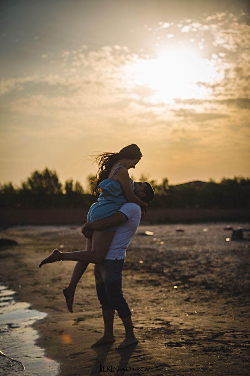 anna-zisis-poetry-couple-sun-light-3